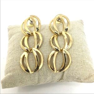 DANGLING GOLD  EAR RINGS